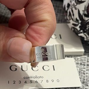 Gucci ring
